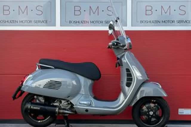 Vespa GTS Supersport 300 (2019) thumbnail 1
