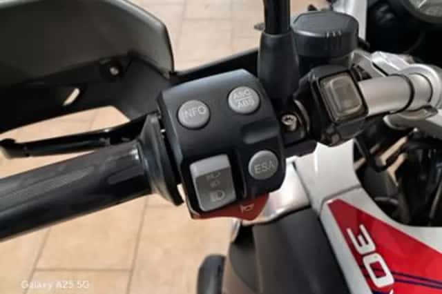 BMW R 1200 GS (2010) thumbnail 1