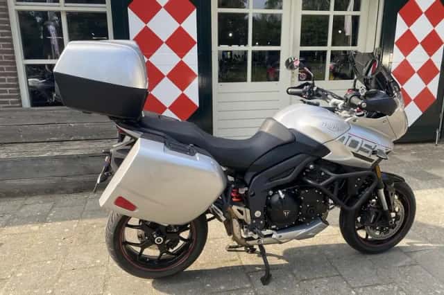 Triumph Tiger 1050 (2017) thumbnail 1