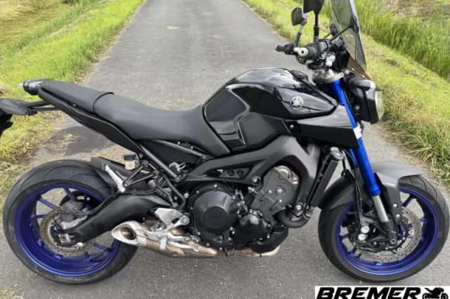 Yamaha MT-09 (2015) thumbnail 2