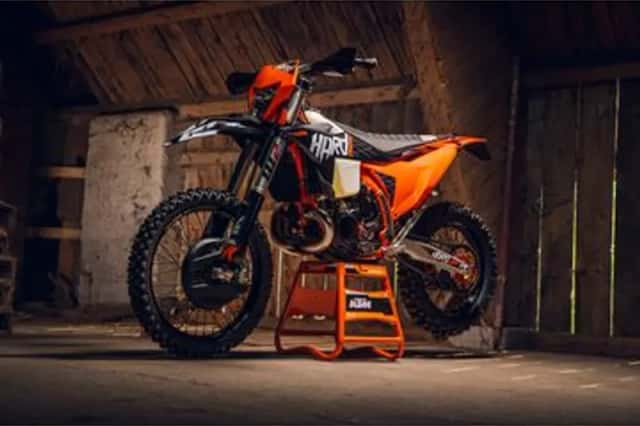 KTM 300 EXC (2000) thumbnail 2
