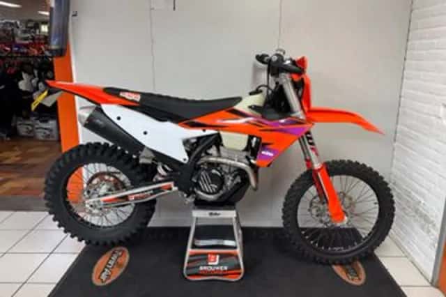 KTM 350 EXC-F (2024) thumbnail 1