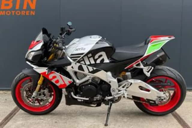 Aprilia Tuono V4 1100 FACTORY (2018) thumbnail 4