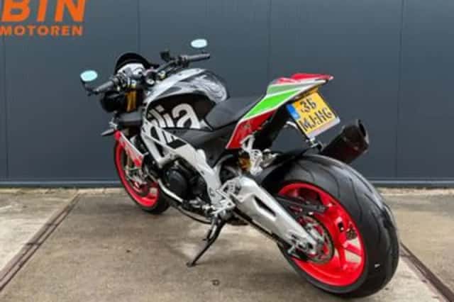 Aprilia Tuono V4 1100 FACTORY (2018) thumbnail 5