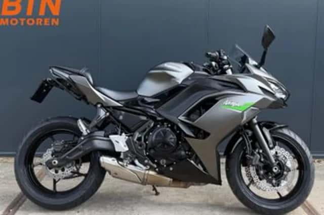 Kawasaki Ninja 650 (2023) thumbnail 1