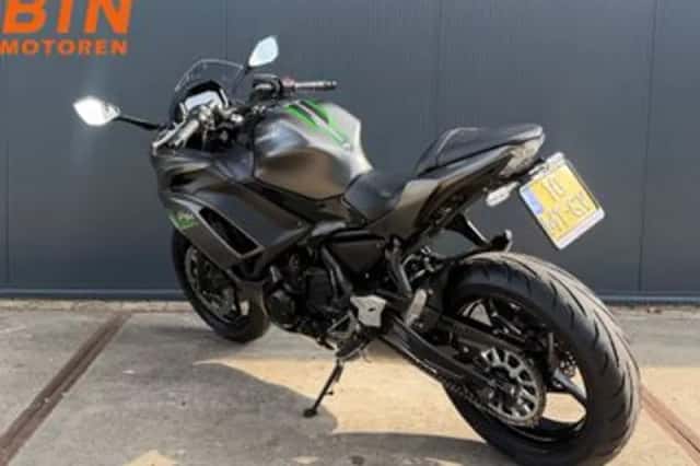 Kawasaki Ninja 650 (2023) thumbnail 5