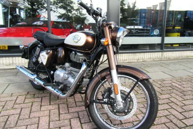 Royal Enfield Classic 350 (2025) thumbnail 2