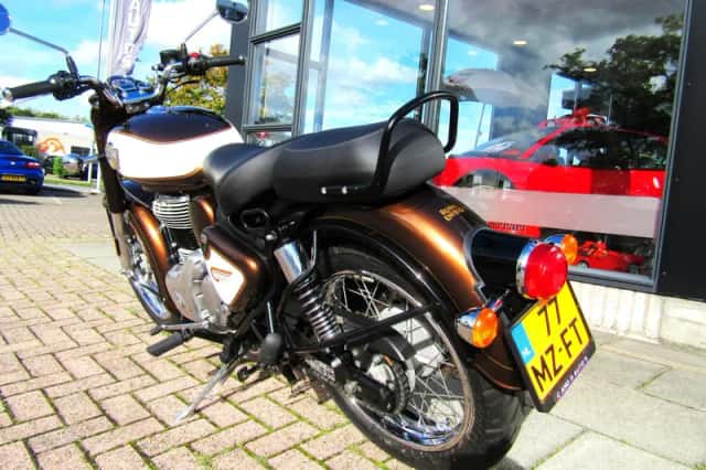 Royal Enfield Classic 350 (2025) thumbnail 3