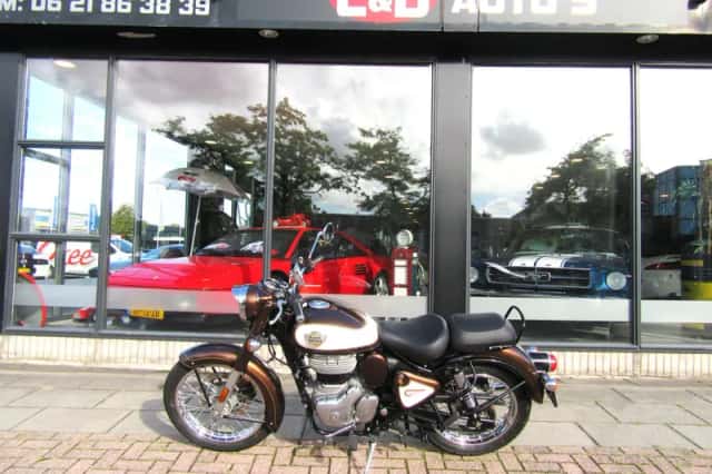 Royal Enfield Classic 350 (2025) thumbnail 6