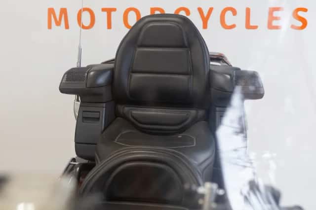 Honda Gold Wing (1990) thumbnail 5