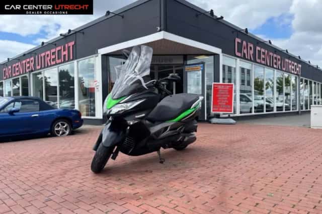 Kawasaki J 300 (2015) thumbnail 1