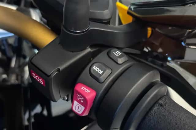 BMW R 1250 GS Adventure (2020) thumbnail 3
