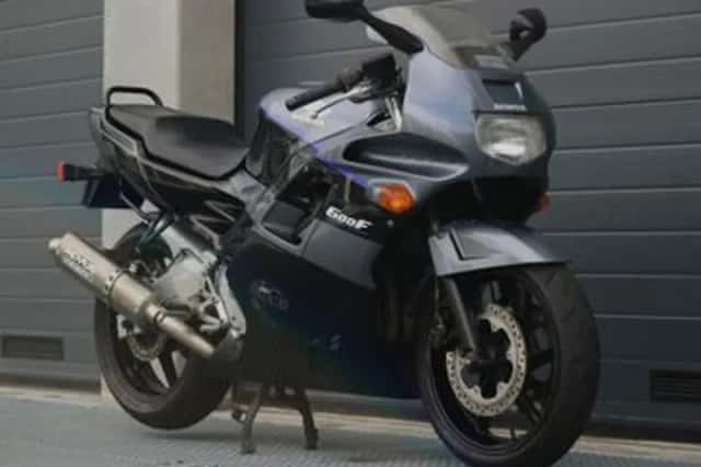 Honda CBR600F (1992) thumbnail 1