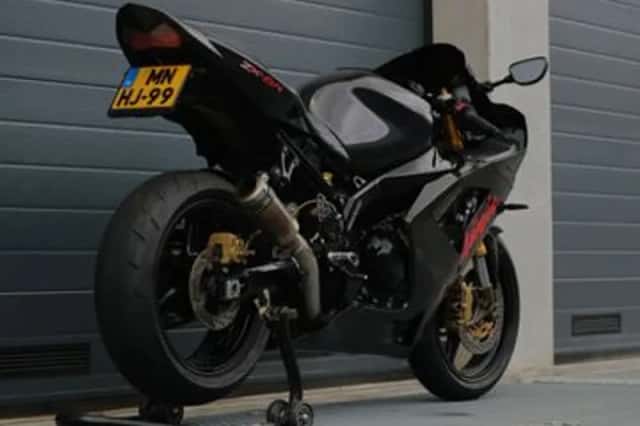 Kawasaki Ninja ZX-6R (2005) thumbnail 3