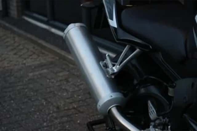 Yamaha YZF-R6 (2004) thumbnail 5