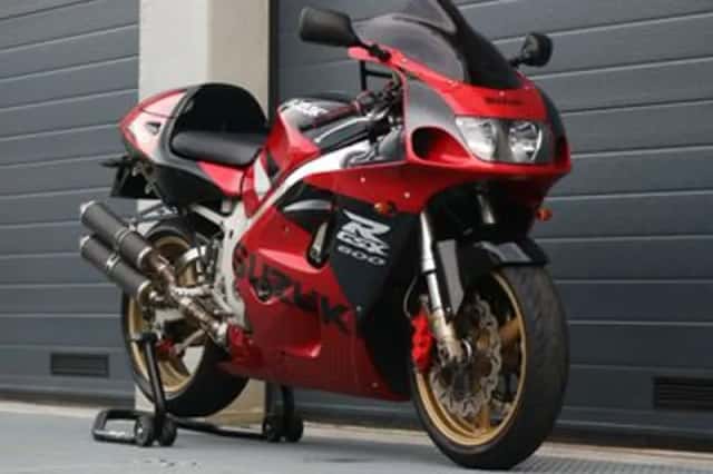 Suzuki GSX-R750 (2000) thumbnail 1