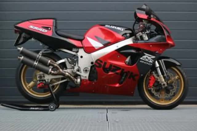Suzuki GSX-R750 (2000) thumbnail 2
