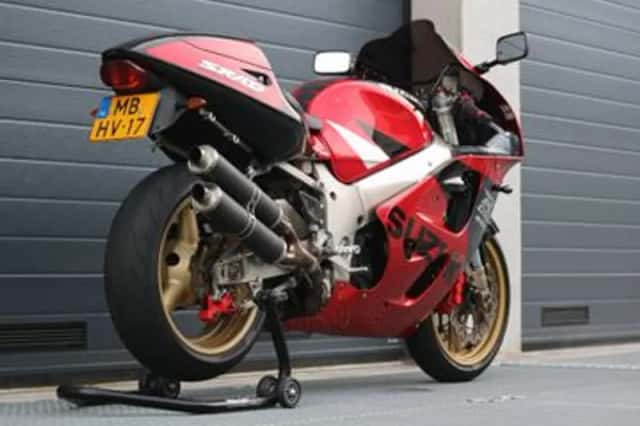 Suzuki GSX-R750 (2000) thumbnail 3