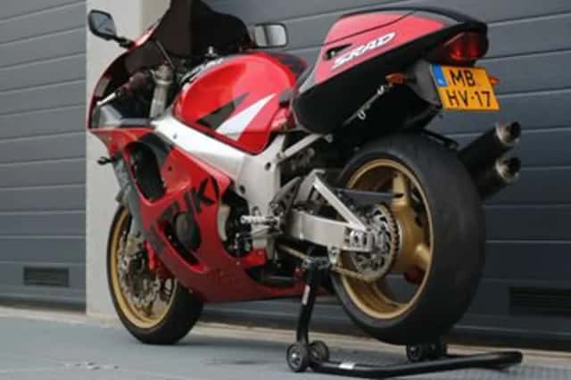 Suzuki GSX-R750 (2000) thumbnail 6