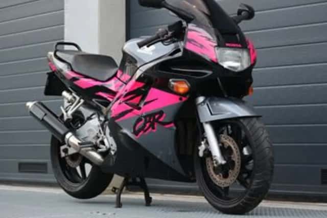 Honda CBR600F (1993) thumbnail 1