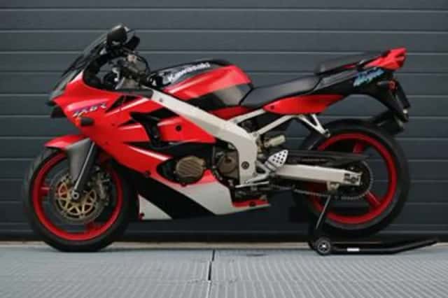 Kawasaki Ninja ZX-6R (2000) thumbnail 5