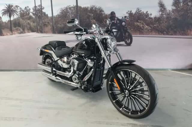 Harley-Davidson Breakout 117 (2025) thumbnail 4