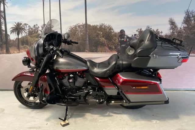 Harley-Davidson Ultra Limited (2019) thumbnail 2