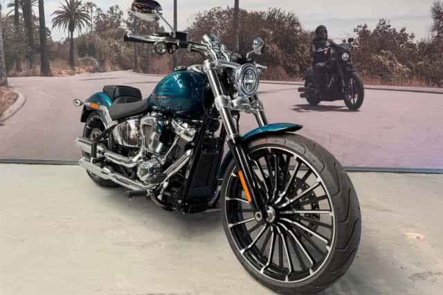 Harley-Davidson Breakout (2026) thumbnail 6