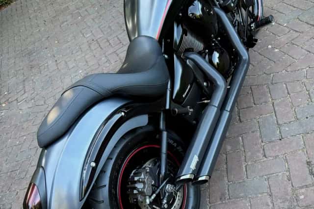 Kawasaki VN 900 Custom (2014) thumbnail 2
