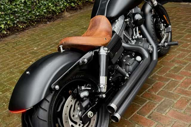 Harley-Davidson Dyna Fat Bob (2010) thumbnail 2