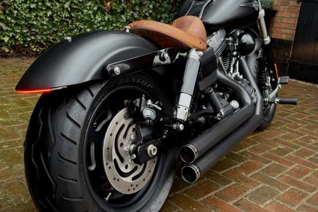 Harley-Davidson Dyna Fat Bob (2010) thumbnail 3
