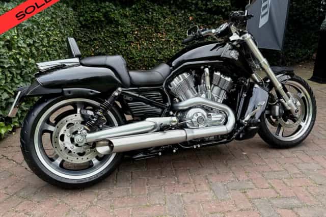 Harley-Davidson V-Rod (2009) thumbnail 1