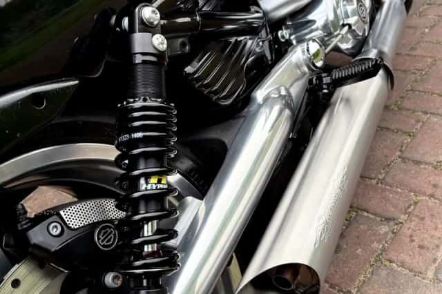 Harley-Davidson V-Rod (2009) thumbnail 6