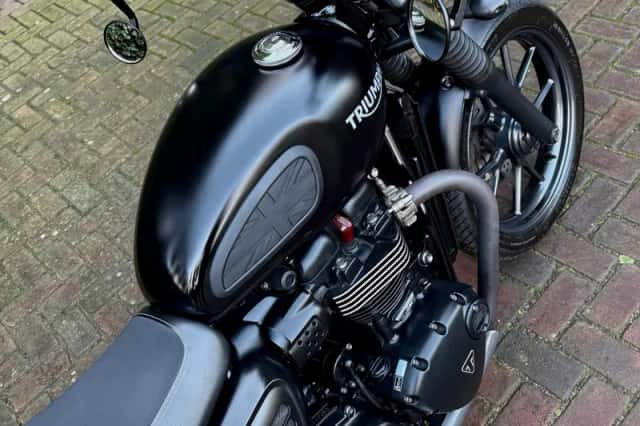 Triumph Street Twin 900 (2016) thumbnail 5