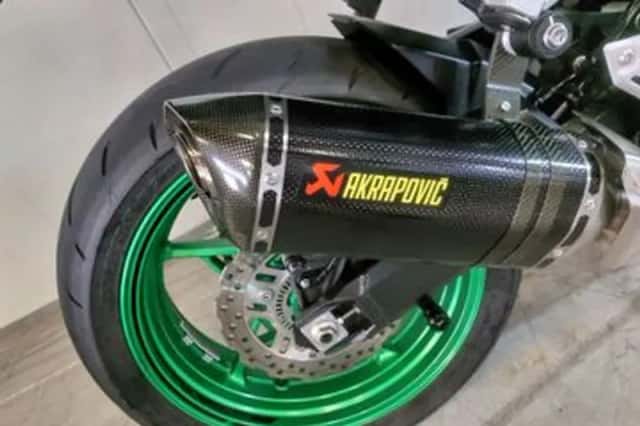 Kawasaki Z900 (2023) thumbnail 4