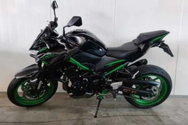 Kawasaki Z900 (2023) thumbnail 6