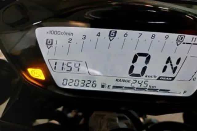 Suzuki SV650 (2017) thumbnail 4