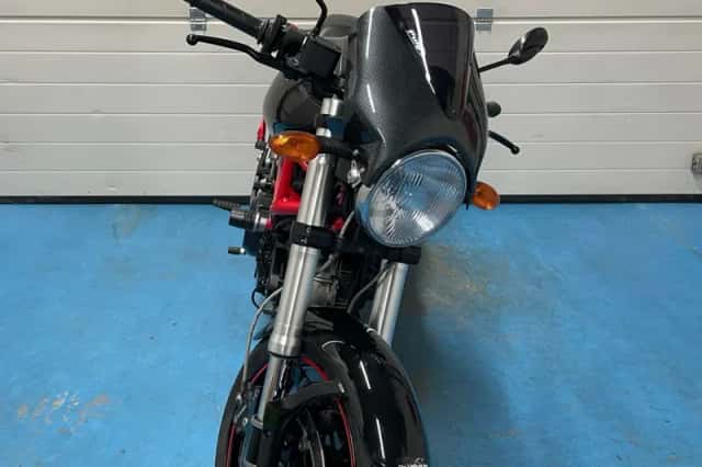 Ducati Monster 695 (2008) thumbnail 3