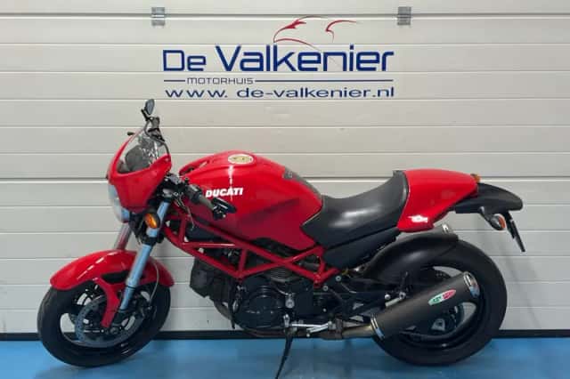 Ducati Monster 695 (2007) thumbnail 2
