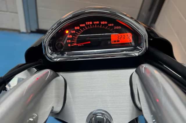 Suzuki M 1500 R (2011) thumbnail 5