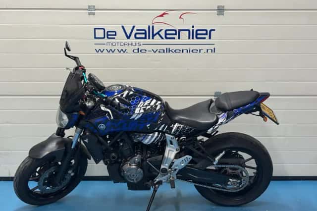Yamaha MT-07 (2014) thumbnail 2