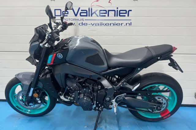 Yamaha MT-09 (2023) thumbnail 2