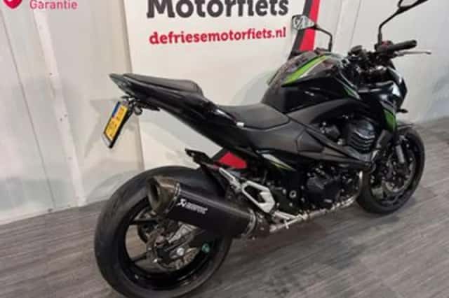 Kawasaki Z800 (2016) thumbnail 3