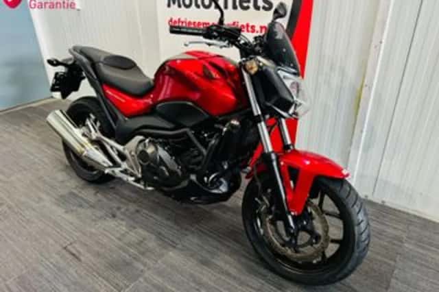 Honda NC 750 S (2016) thumbnail 2