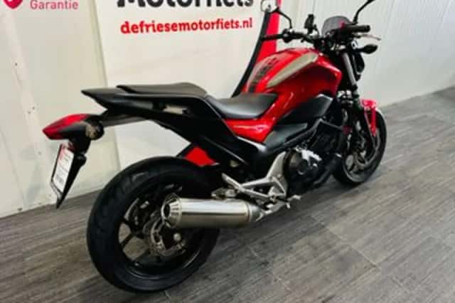 Honda NC 750 S (2016) thumbnail 3