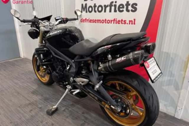 Triumph Street Triple 675 (2012) thumbnail 5