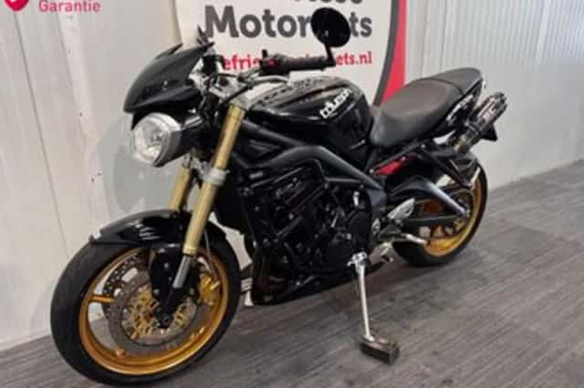 Triumph Street Triple 675 (2012) thumbnail 6