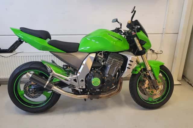 Kawasaki Z1000 (2003) thumbnail 1