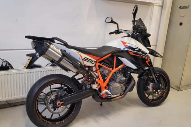 KTM 990 SM R (2011) thumbnail 3