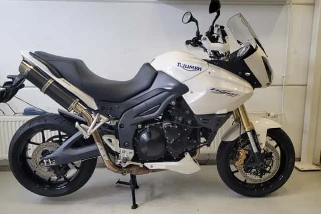 Triumph Tiger 1050 SE (2007) thumbnail 1